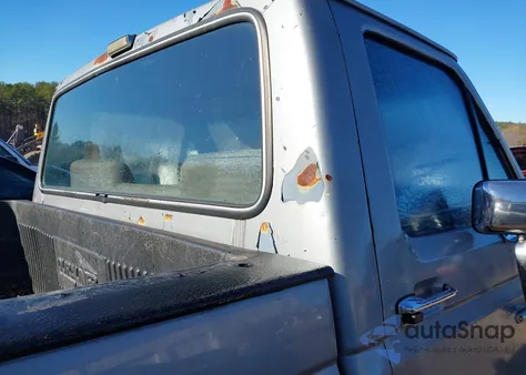 1990 Ford F150 from USA, damaged, VIN 1FTDF15N9LNA51661